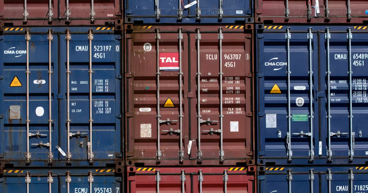 Should I Buy or Rent a Shipping Container? (Canada 2026 Cost Guide)